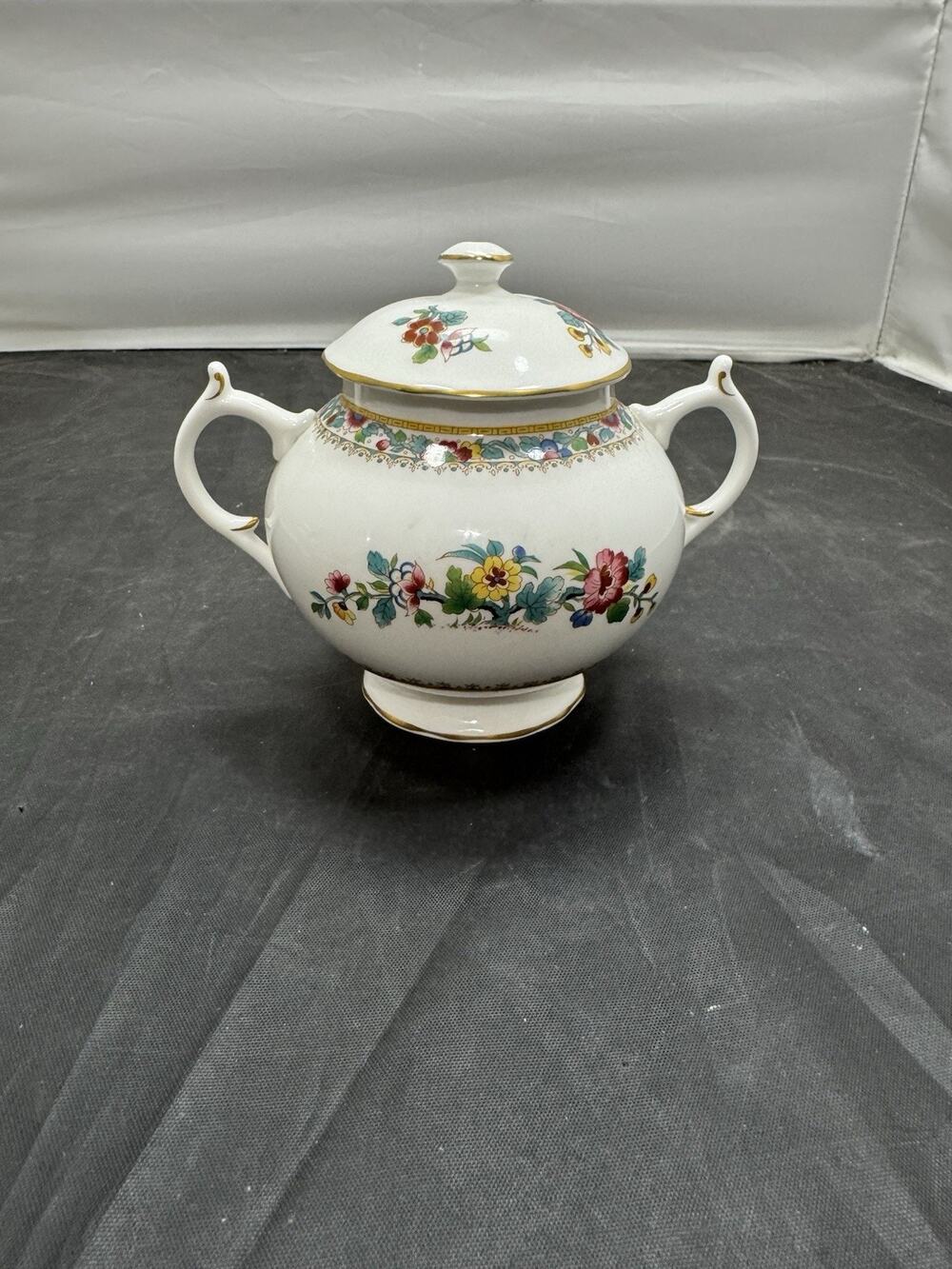 Vintage Coalport Ming Rose Lidded Sugar Bowl Bone China England Floral Gold Trim